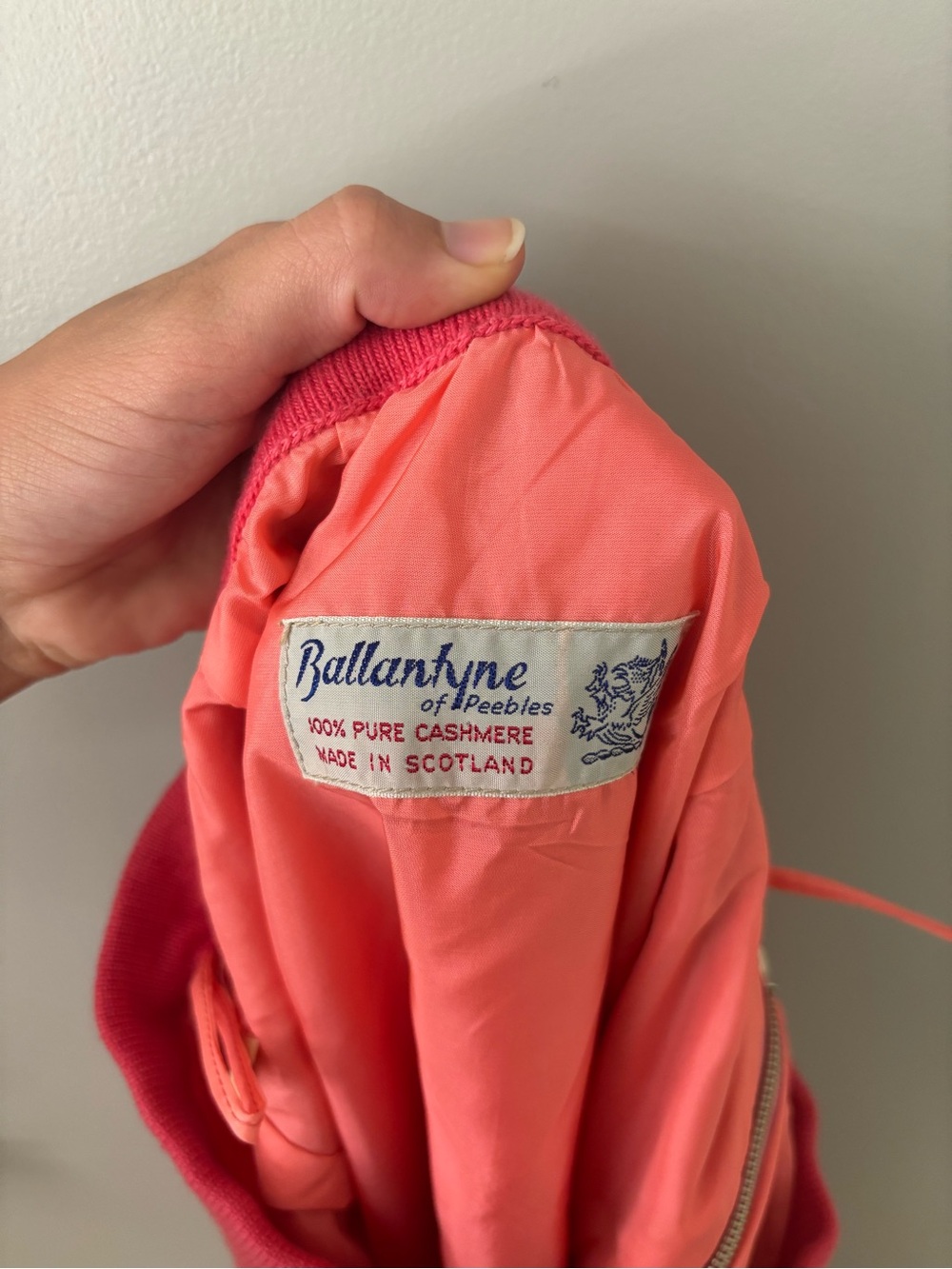 Vintage Ballantyne of Peebles 100% Cashmere Pink Knit Skirt - Picture 6 of 7
